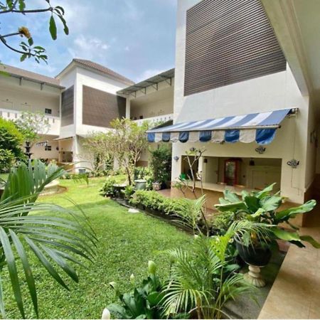 Roemah Moesi Hotel Medan Exterior foto