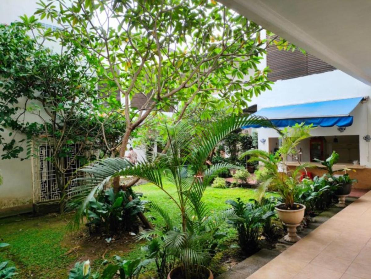 Roemah Moesi Hotel Medan Exterior foto