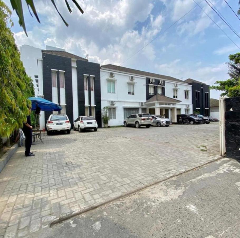 Roemah Moesi Hotel Medan Exterior foto