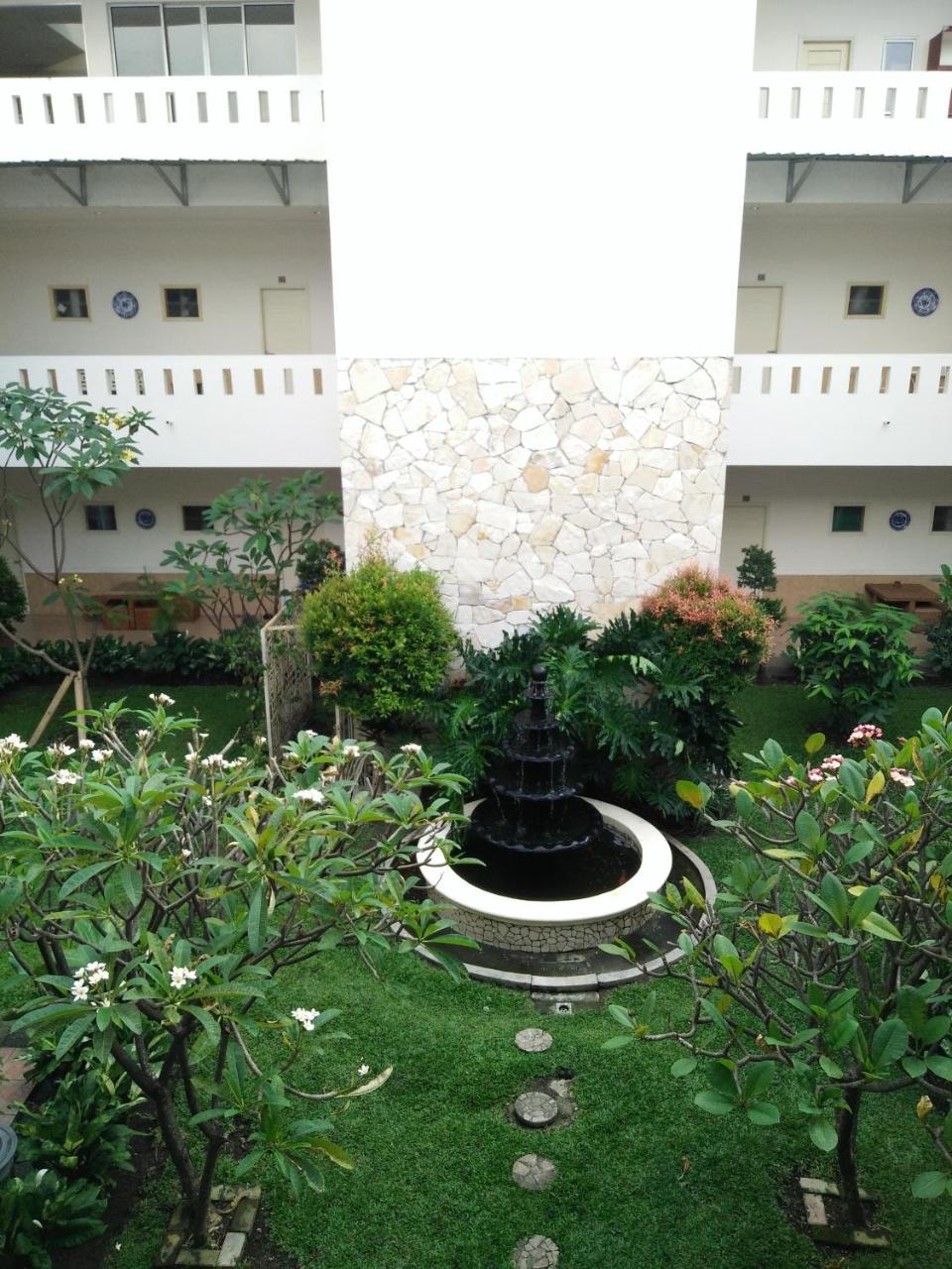 Roemah Moesi Hotel Medan Exterior foto